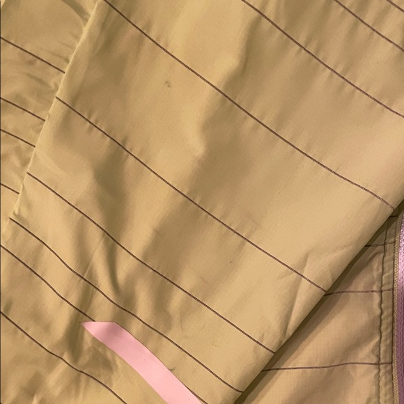 New Balance Reflective Lite Packable Jacket - Women's M - Picture 7 of 8